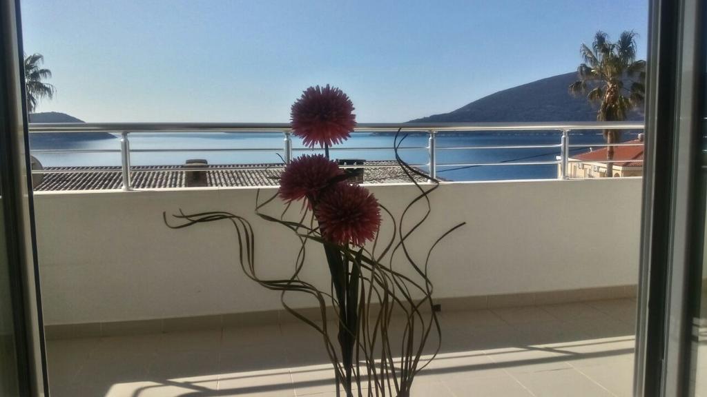 Location Apartments Herceg Novi Exterior photo